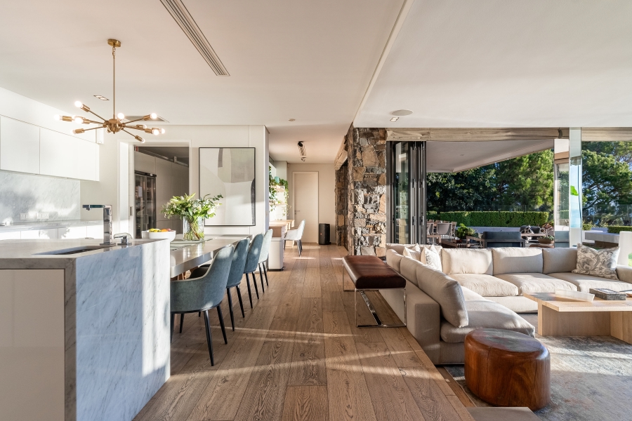 To Let 6 Bedroom Property for Rent in Clifton Western Cape